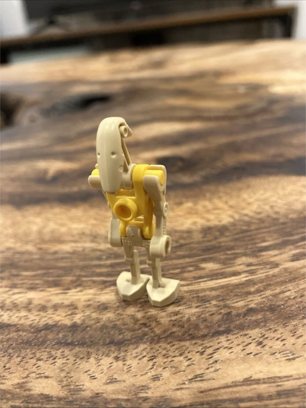 Lego Minifigure ( Authentic ) - Picture 2 of 3